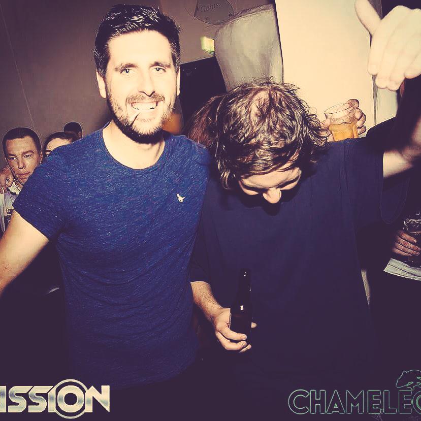 Macca191's tweet photo. Me and my Aussie bro a few weeks back! Doubt he remembers this! http://t.co/RuGJtkHT3Y