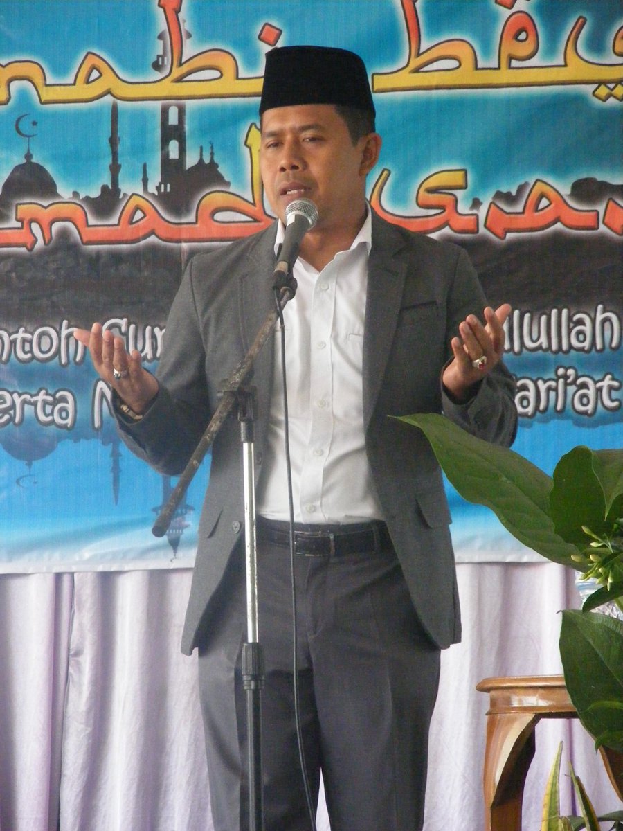 AMPIBI_Depok's tweet photo. Majelis DIBA #DimasBabai http://t.co/zeLJFR0OOa