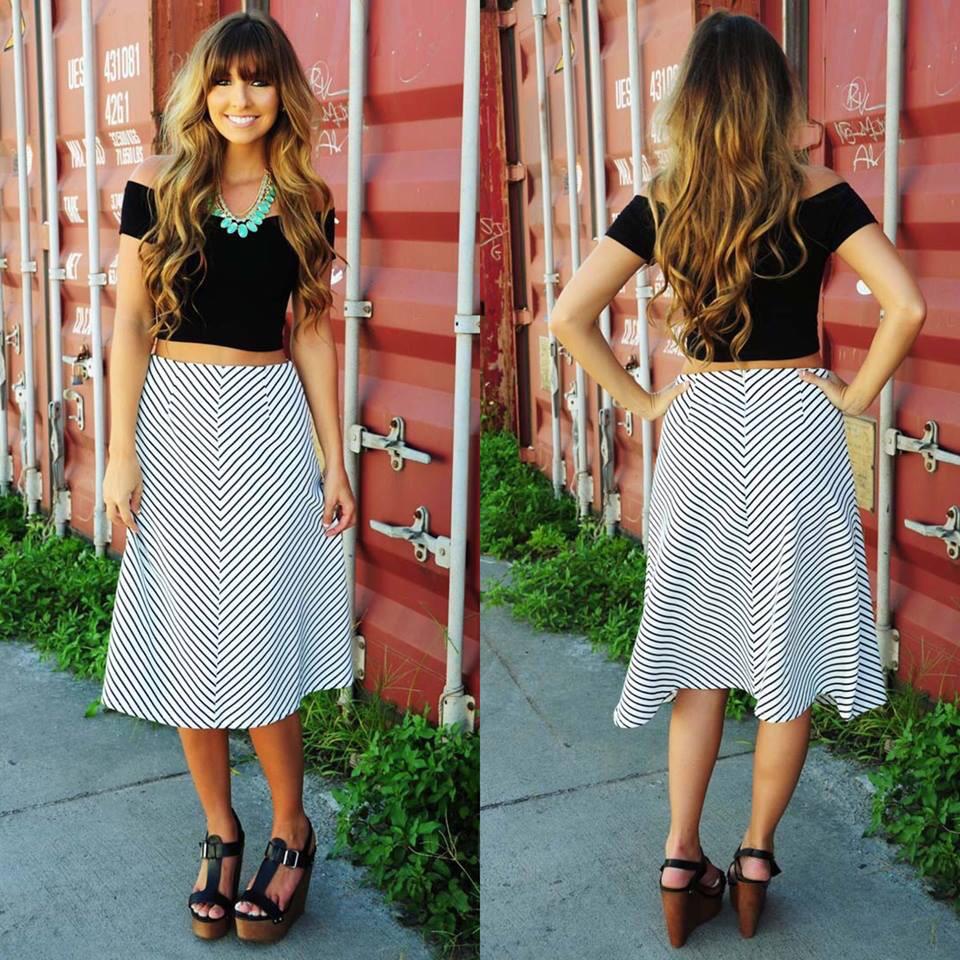 Who else is in love? #LinkInBio | 10% OFF code HANNAH10 #ShopHopesRep #SundayFunday #OOTD #Stripes