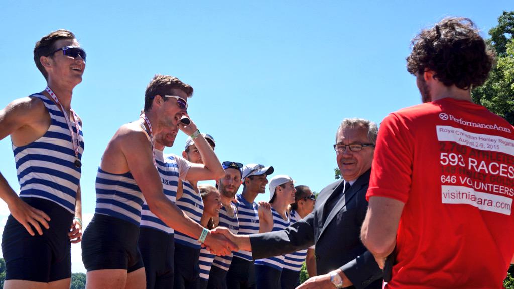 NiagaraSportCom's tweet photo. Win for @RiversideBC here @HenleyRegattaCA @St_Catharines Men's Sr Ltwt Eight #RowRCHR2015 #HenleyGold #Henley2015 http://t.co/Y4xk96fI4a