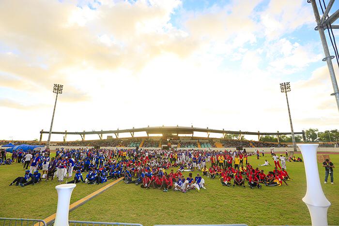 Je félicite l'ensemble des athlètes qui ont porté haut les valeurs du Sport à travers ces 9ème jeux #LaReunion
