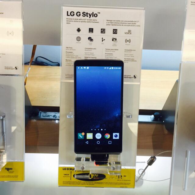 Natai_Sprint's tweet photo. Don't forget about our LG G Stylo with a 5.7" screen and up to 24 hour talk time #SellWithLG @Sprint_West http://t.co/uJ60d0OmEW