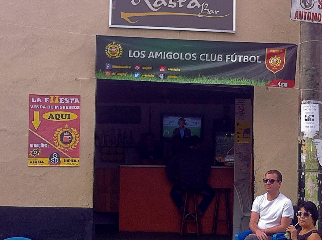 LosAmigolos's tweet photo. Já ta rolando !!! Borá galera ! #lafiesta2
#musicaAoVivo #UltimosIngressos
#RastaBar http://t.co/Iin45Dz4SQ