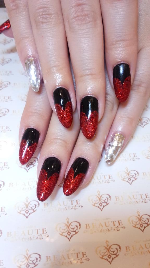 الوسم 黒赤ネイル على تويتر