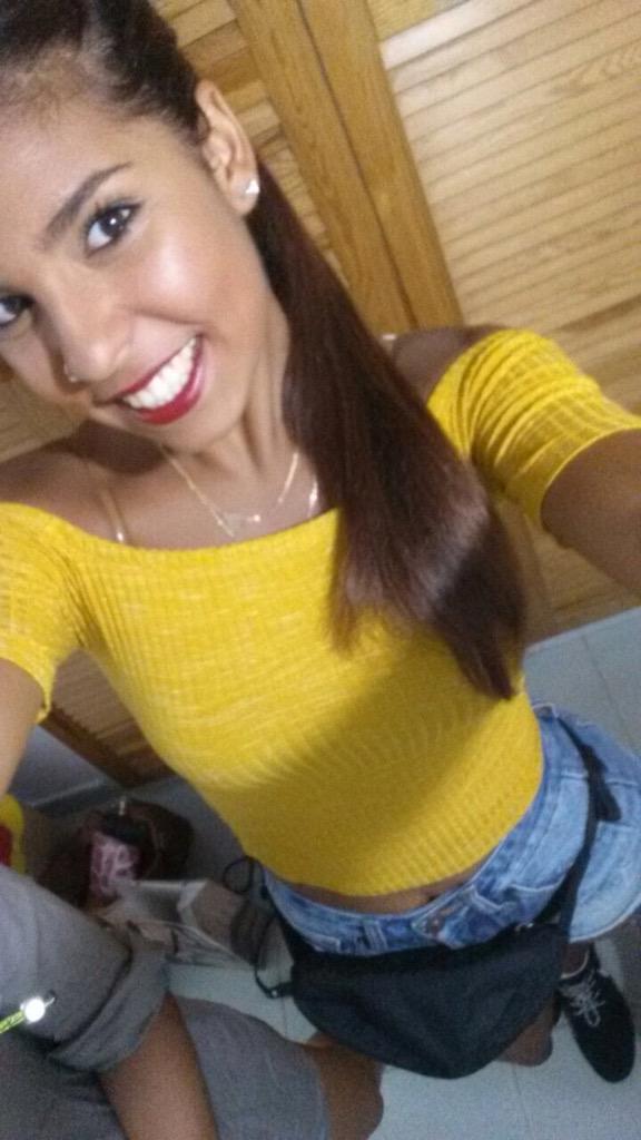 Marinasuarezg17's tweet photo. De 10 - Festival Isla del Mar👌🏽👏🏽🎉 http://t.co/pA5kHAVO81