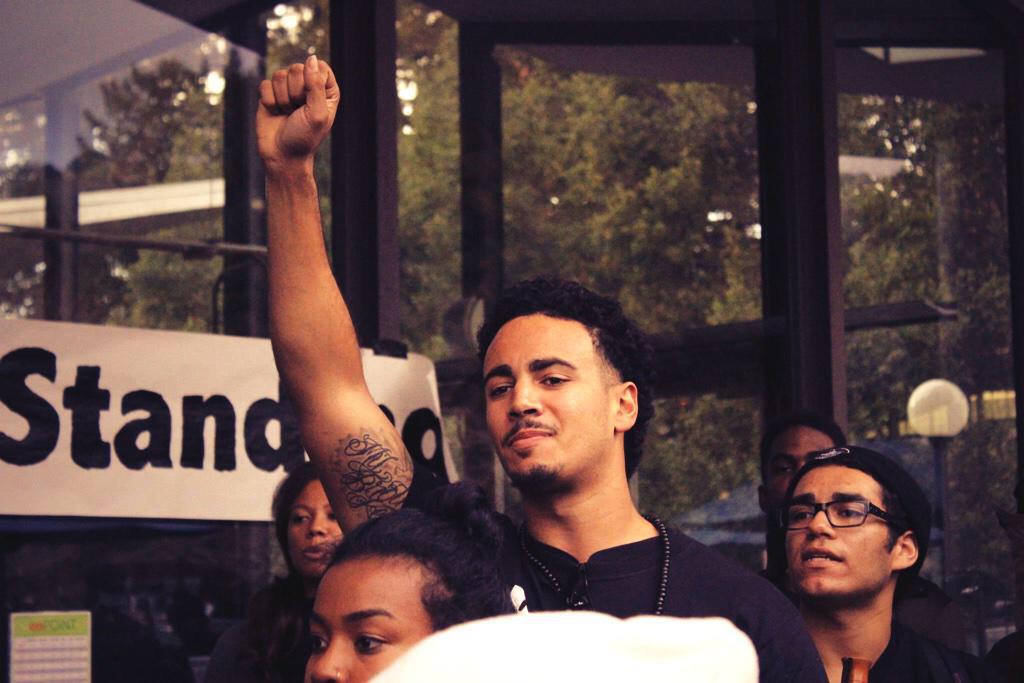 Abbas_Muntaqim's tweet photo. Throwback to when @CalBSU shutdown the Golden Bear Cafe in solidarity with Ferguson and #MikeBrown #Ferguson2Cal. http://t.co/pQz82whwcm