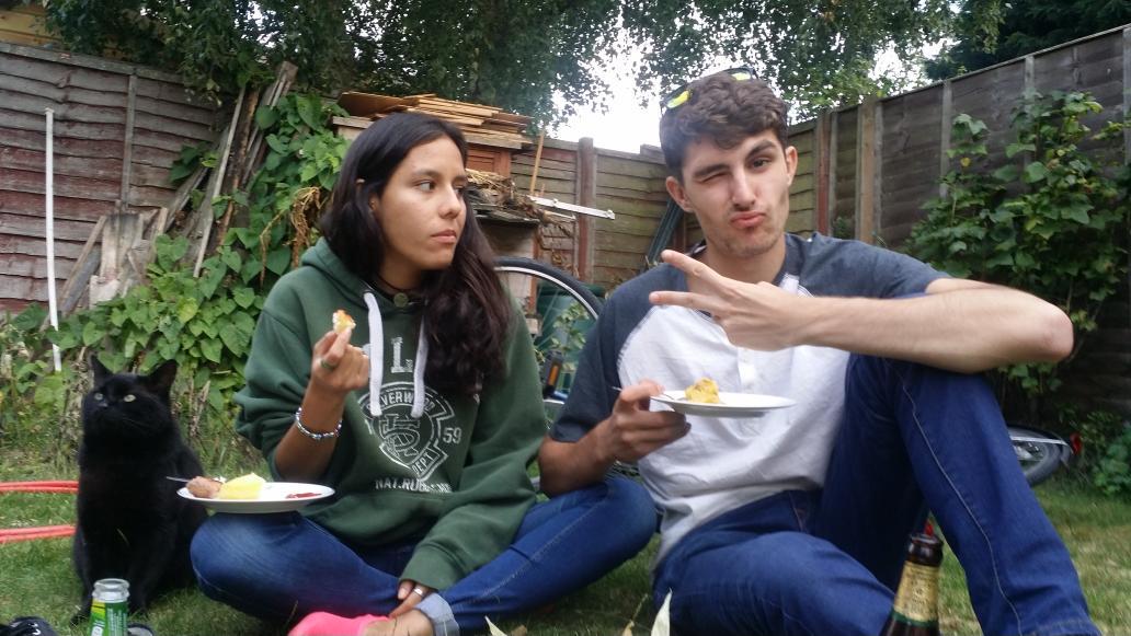dianaaonlysmile's tweet photo. British bbqq http://t.co/ldMHnk4At6
