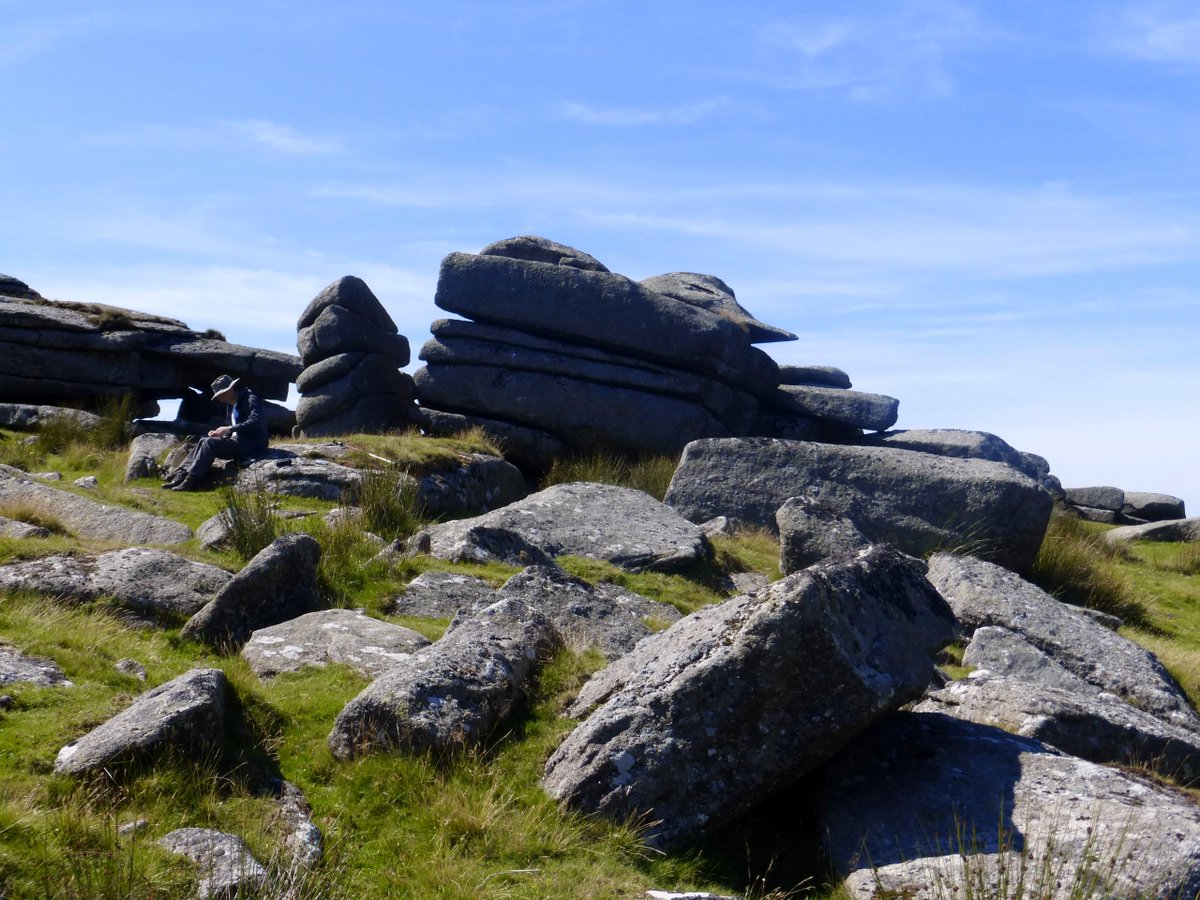 ianmurrain's tweet photo. The #West #Okement Valley from #Shelstonetor to #Lintstor and #Greatkneesit #Dartmoor http://t.co/vTadbV1WqF