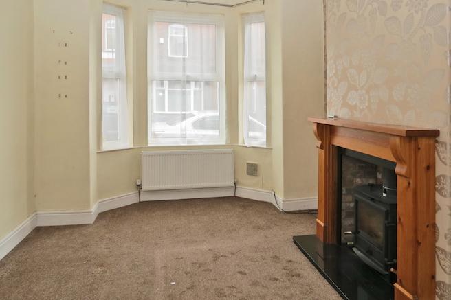 go2move's tweet image. *TWITTER EXCLUSIVE* 2 Bed Terr House To Rent - Saxby Street Salford M6 - £595pcm - Available Now - Call 0161 979 0995
