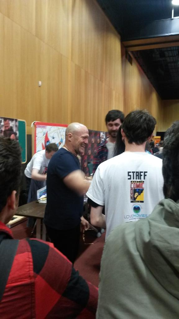 Jacq_Mason's tweet photo. I swear he was there ALL day. Gent! #michaelrooker #yondu #dublincomiccon #hellobiceps http://t.co/OFtmCdw10v