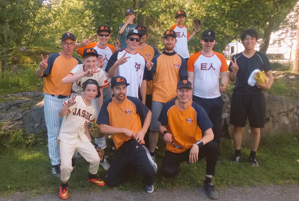 JasukoG's tweet photo. Kauden viimeiset pelit! #JasukoG #baseballfi http://t.co/VIKYOJ8LRS