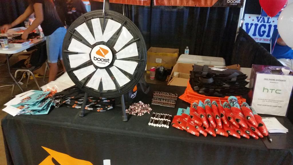 wc_events's tweet photo. @JenniferGibbsLM We have the best table in the whole fair! Thank you! @SEgeberg @SPGMERCH @291_720 #wc_events http://t.co/goceTOv7ZB