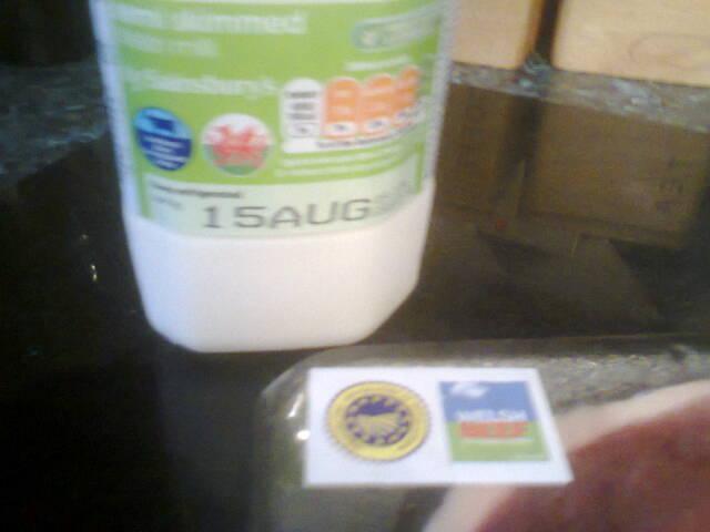 J34NSKNIGHT's tweet photo. @NFUCymru @1GarethWynJones @PGIWelshBeef @WelshLamb_PGI We're already with you on that! http://t.co/d0SXMlkCga