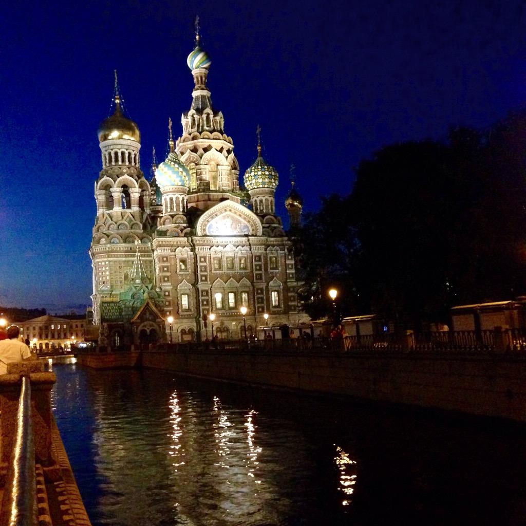 azonaz's tweet photo. Гуляем в ночи по красоте :) http://t.co/qhCM4WfST7
