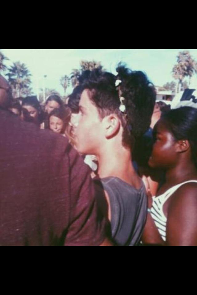 Maybeoneday1904's tweet photo. Parfois j'aimerai briser cet écran, te serrer dans mes bras et te dire à quel point je t'aime❤️ @UnPandaMoqueur http://t.co/sQn3mxAvIq