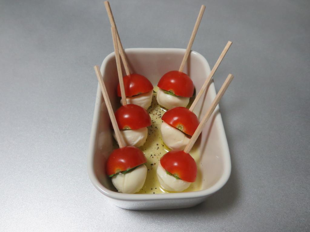 増田順一 Pokemon ナイスアイディア いいね Rt Nanimonoka 増田さん カプレーゼ をモンスターボールにしてみました 半分に切ったプチトマトとモッツァレラチーズにバジルが挟んであります 盛り付けは初代ポケセン風 いかがでしょう Http T Co 増田順一 Pokemon ナイスアイディア いいね Rt Nanimonoka 増田さん カプレーゼ をモンスターボールにしてみました 半分に切ったプチトマトとモッツァレラチーズにバジルが挟んであります 盛り付けは初代ポケセン風 いかがでしょう Http T Co