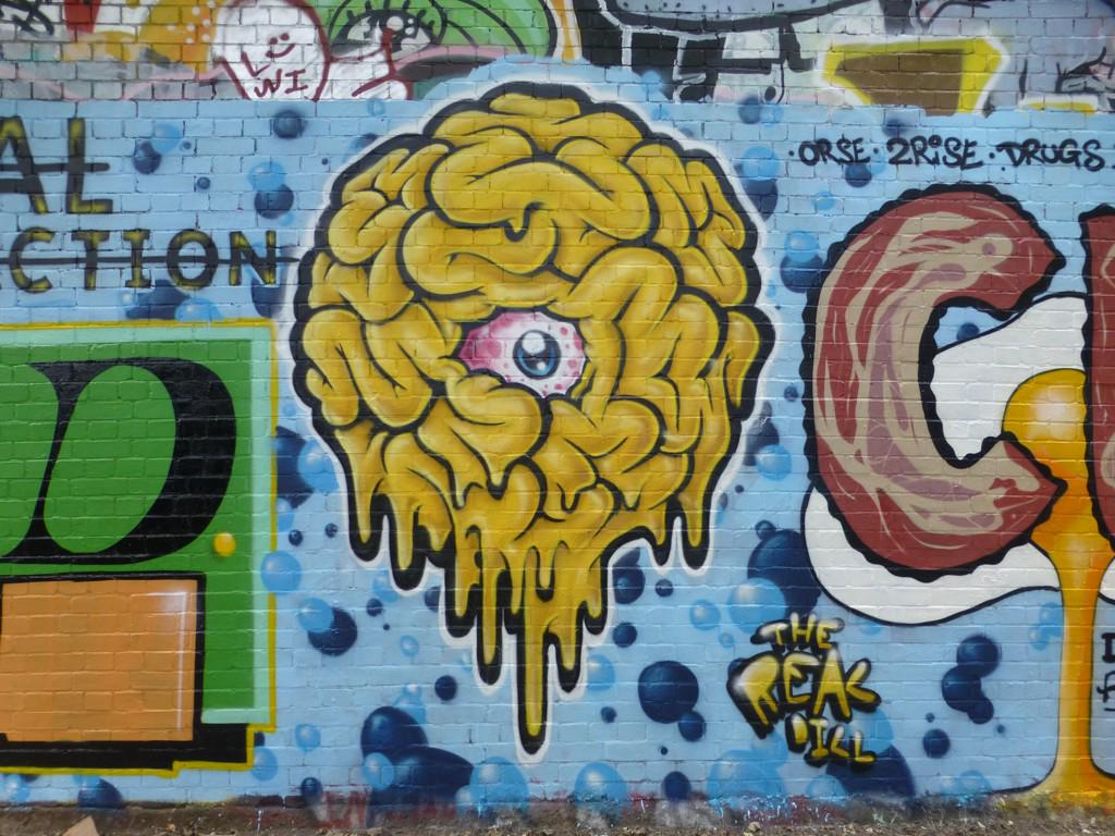 Ldncallingblog's tweet photo. #blog on #streetart #paintjam for @_The_Real_Dill1 #VisualDistraction #launch http://t.co/G5XogrA7aC http://t.co/rVjmNlUU80