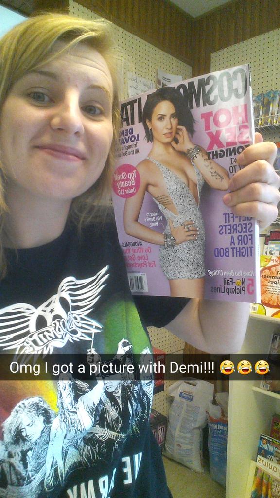 StaciaRae15's tweet photo. @ddlovato I wish! http://t.co/LbdjAWZJYr