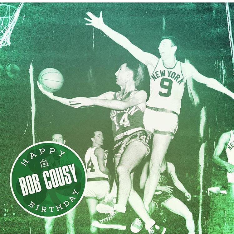 NBAHistory's tweet photo. RT @celtics: Happy Birthday to #CelticsLegend and 6-time @NBA Champion Bob Cousy! #GreenRunsDeep http://t.co/9KyDKMfQ3c