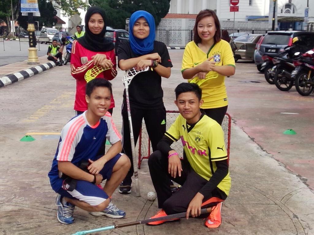 johorfloorball's tweet photo. #JBWakeUp #CarFreeDay #JohoreFloorball #Floorball4Life http://t.co/aIqqzHD78q