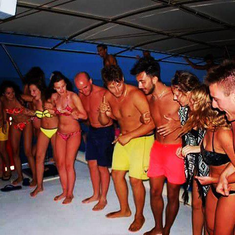 LaTorrEscursion's tweet photo. #escursionilatorre #torrevado #salento #ballidigruppo http://t.co/l0vofh7mvI