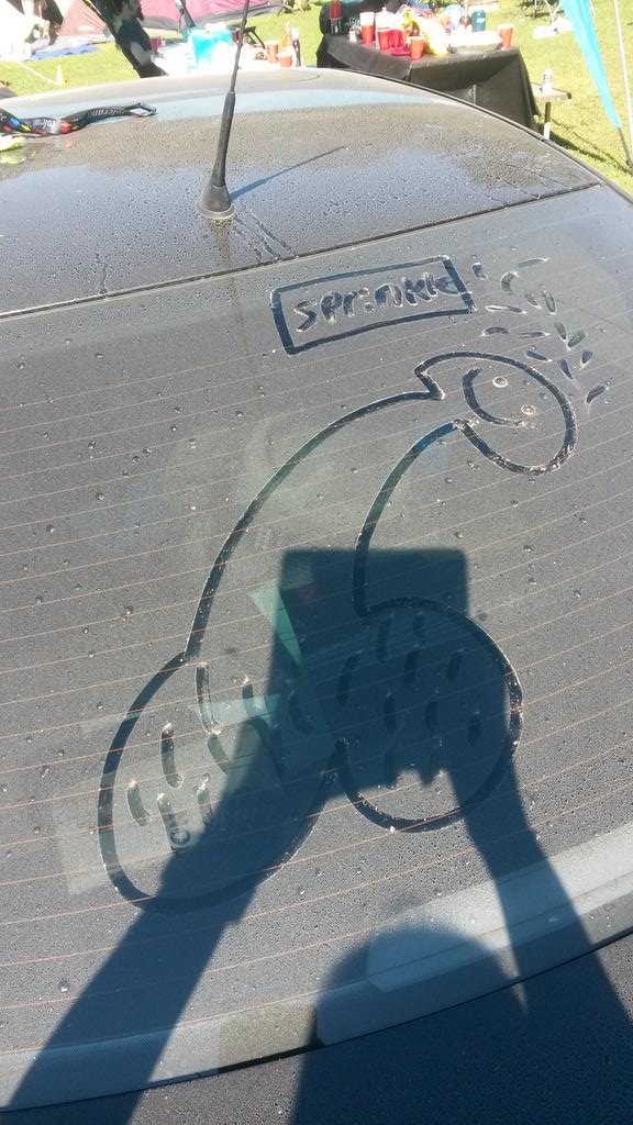 DEVORARISMS's tweet photo. My friend drew sprinkle dick http://t.co/Cg15dHPuLs