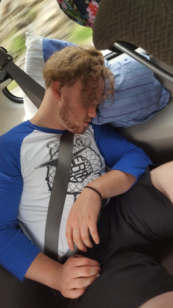 Caveman takin' 5 on the road to #thunderbay . #Ontario #lau #roadselfies