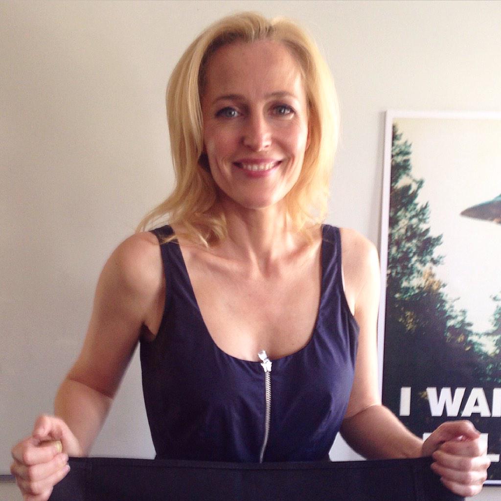 Happy birthday, Gillian Anderson! Wishing you an amazing day! 