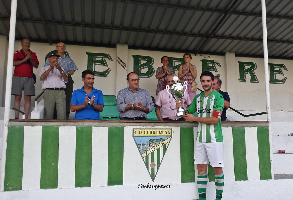La Cebrereña ganó el Trofeo Adolfo Suárez pero lo importante fue el gesto hacia Ángel Sastre. Homenaje y recuerdo.