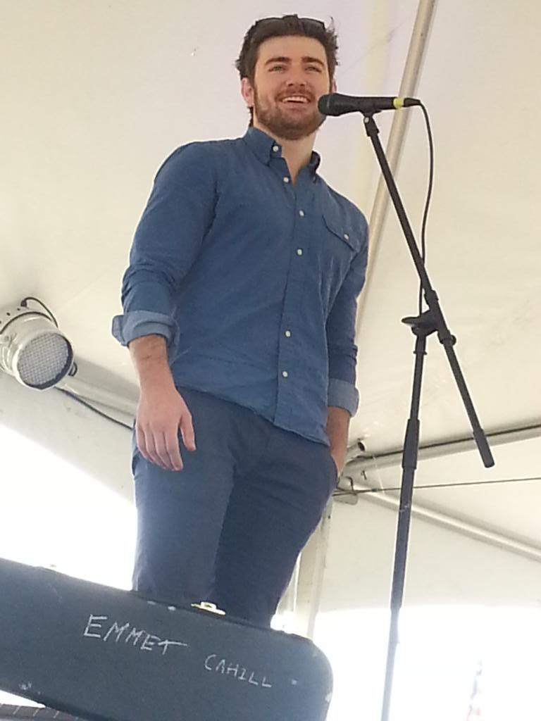 amichell_013's tweet image. Great weekend! Well dserved break! @AshPorter94 @mig1024  @EmmettOHanlon @hemiolia @Emmetcahill