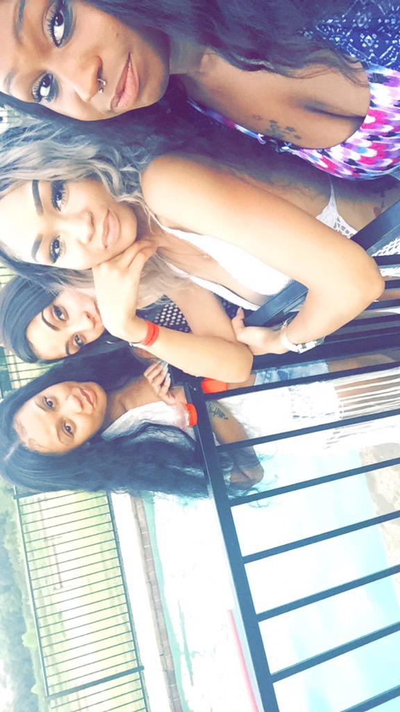 CidneeLove's tweet photo. #Adultlockin 👭🔐📷 http://t.co/7PVla0A1m6