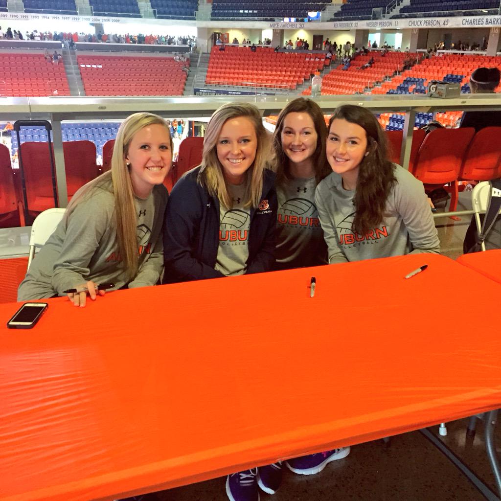 AuburnTigers's tweet photo. There's more than football at Fan Day 2015. Check out @AUTigerPaws @AuburnSoccer @aucheerleading @AuburnVB #WarEagle http://t.co/3BHW68w4e5