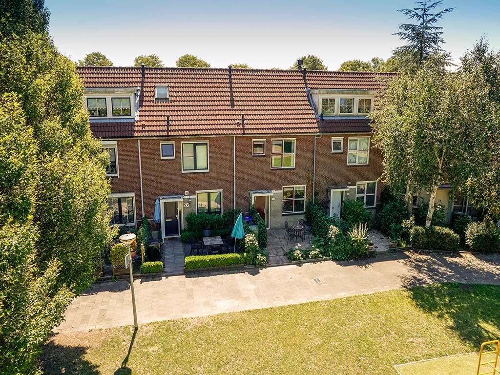 Te koop
Stan Kentonstraat 24 te Rotterdam 
Tussenwoning op eigen grond
viviendamakelaardij.nl/13-4a85-129379…