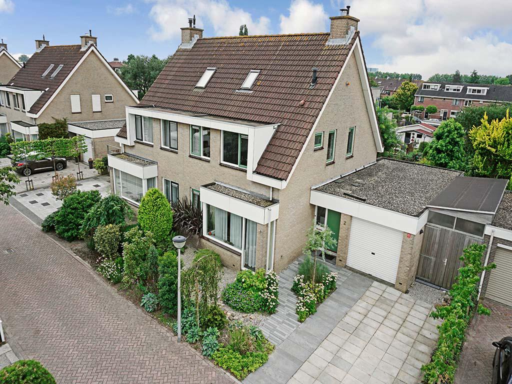 Te koop

Lisztstraat 2 te Capelle aan den IJssel - 's Gravenland
2/1 kap woning met garage.

viviendamakelaardij.nl/13-a453-130082…