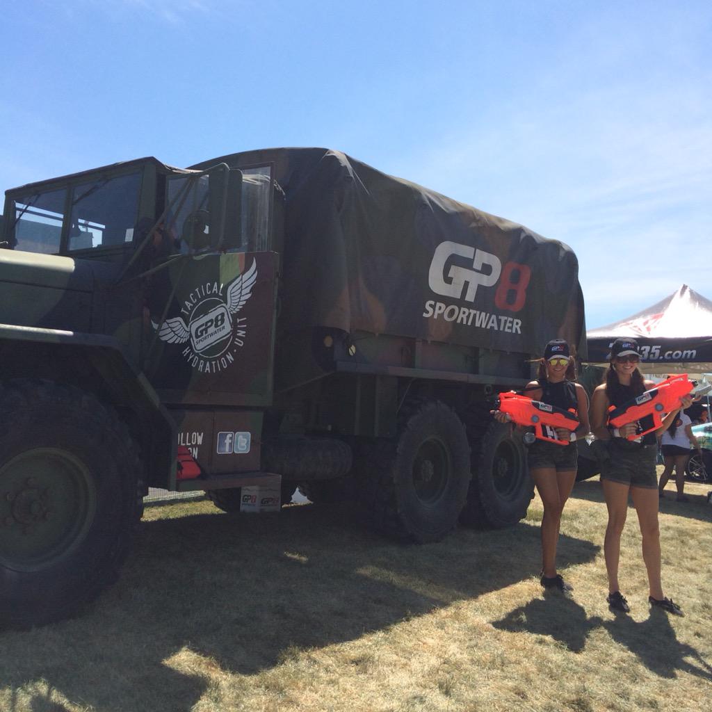 DesireeCloseGF's tweet photo. .@GP8OxygenWater is set for Day 2 at @VELDFest Remember to stay #Hydr8
#moreo2 #RooftopWorks http://t.co/9Oby8T1NXp