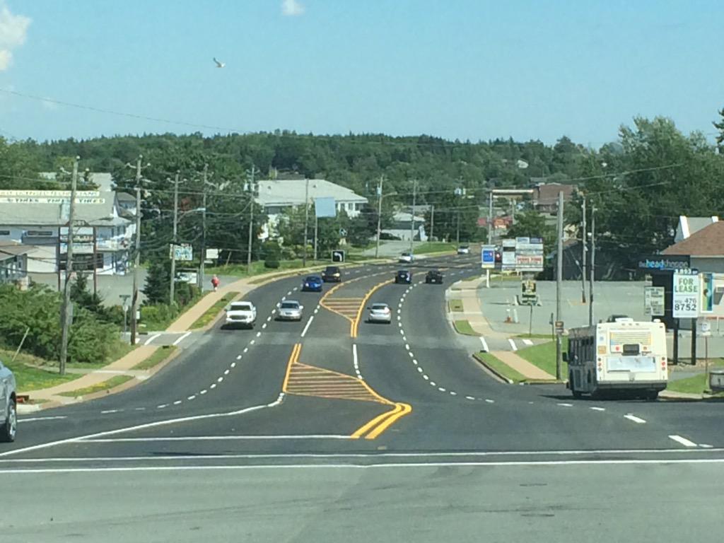 RoseSL63's tweet photo. Looking good Cole Harbour Rd! #LinesPainted #ClearlyMarked #ColeHarbour #hfxgov http://t.co/F36jlaWdHW