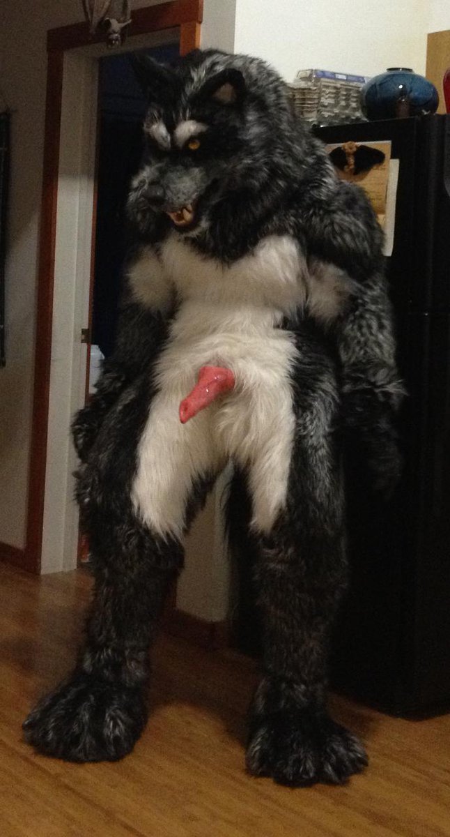 PrimalHardwere's tweet photo. @Rubberasylum #PictureChallenge #SexyFursuits Few more http://t.co/sMIohOcwBm