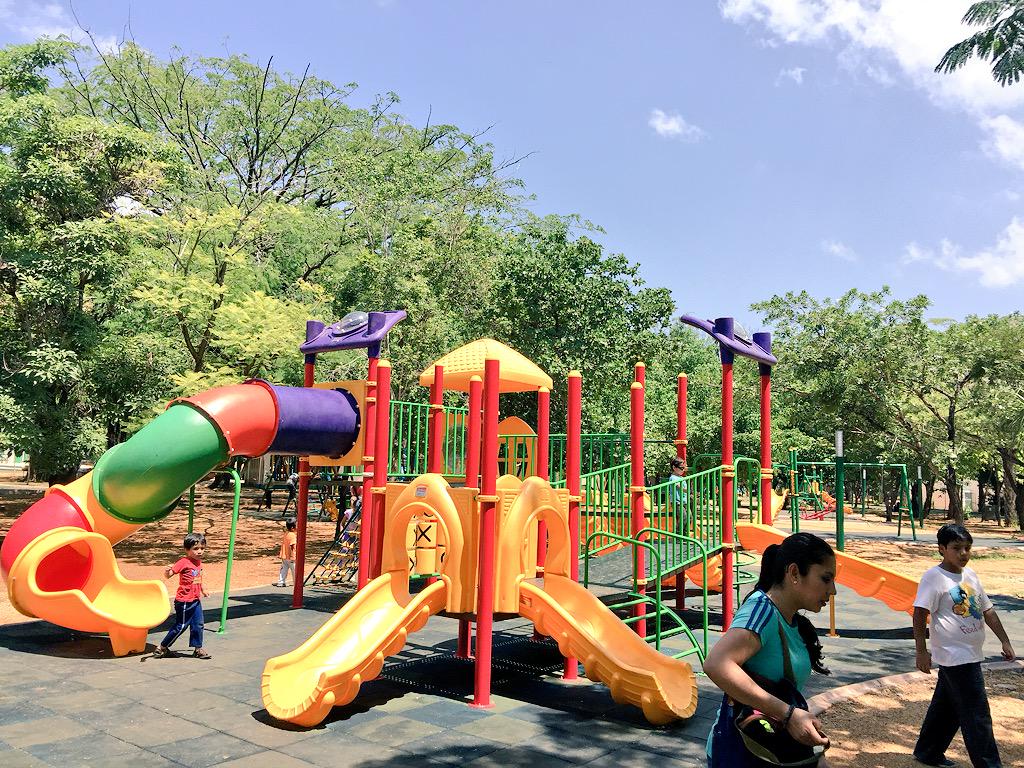Esquirlas's tweet photo. Parque Caña Hueca. Excelente opción familiar para hacer deporte, jugar, descansar y pasarla bien en familia. @isain http://t.co/nSpkszVbNe