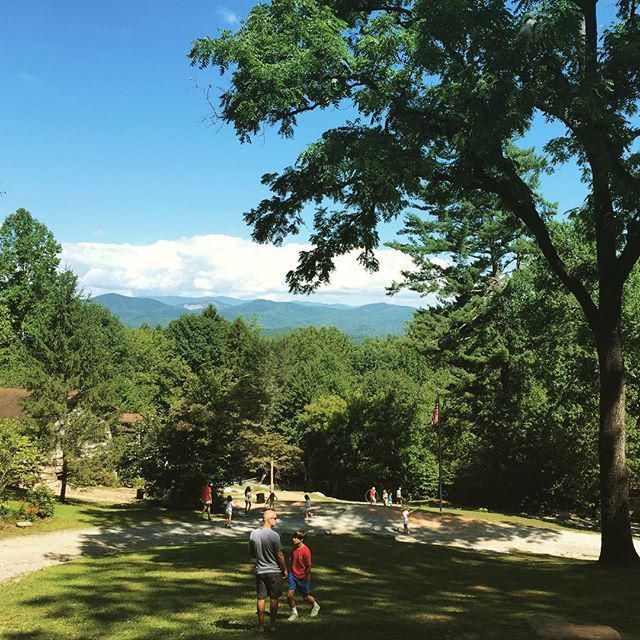 Rockbrook's tweet photo. A beautiful day for our last Opening Day of the summer! #heythere #hithere #rbc2015 http://t.co/g0yvfFSYpF http://t.co/mottfTOsaQ