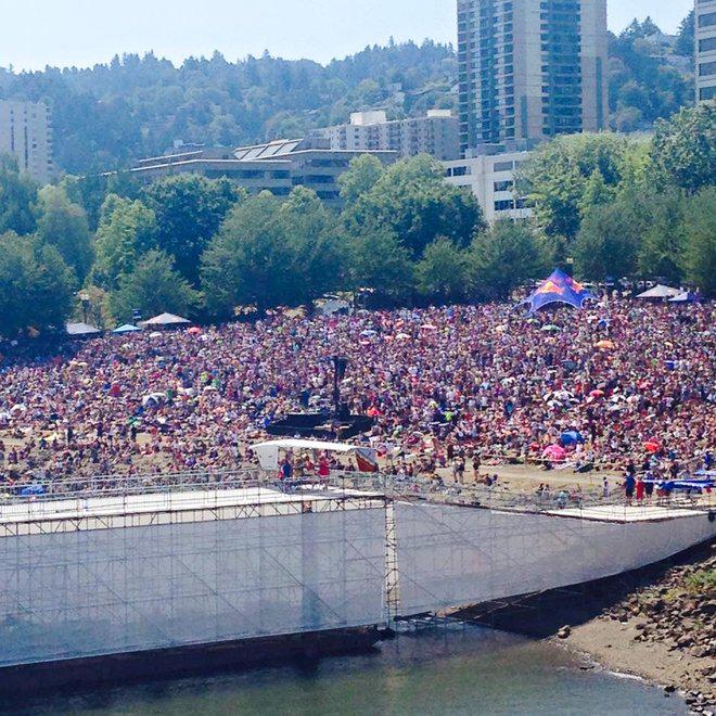 KATUNews's tweet photo. PHOTOS: @redbull Flugtag takes over PDX http://t.co/jwQb3f3FZT http://t.co/GRIrrxS7Cv