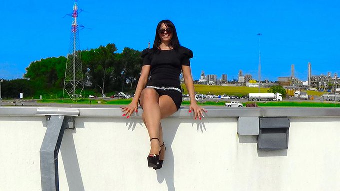 alcuni scatti dal film del 24 luglio con floriana e roberta farnese. faceva un gran caldo.... http://t<a href="/tag/sex"class="tags"><span>#sex</span></a><a href="/tag/facial"class="tags"><span>#facial</span></a><a href="/tag/porn"class="tags"><span>#porn</span></a><a href="/tag/ass"class="tags"><span>#ass</span></a><a href="/tag/horny"class="tags"><span>#horny</span></a><a href="/tag/orgasm"class="tags"><span>#orgasm</span></a><a href="/tag/prettygirl"class="tags"><span>#prettygirl</span></a>