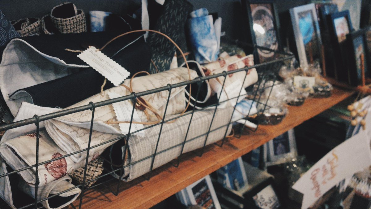 jenntibay's tweet image. a lot of awesome things to find here. #CommonRoomPH