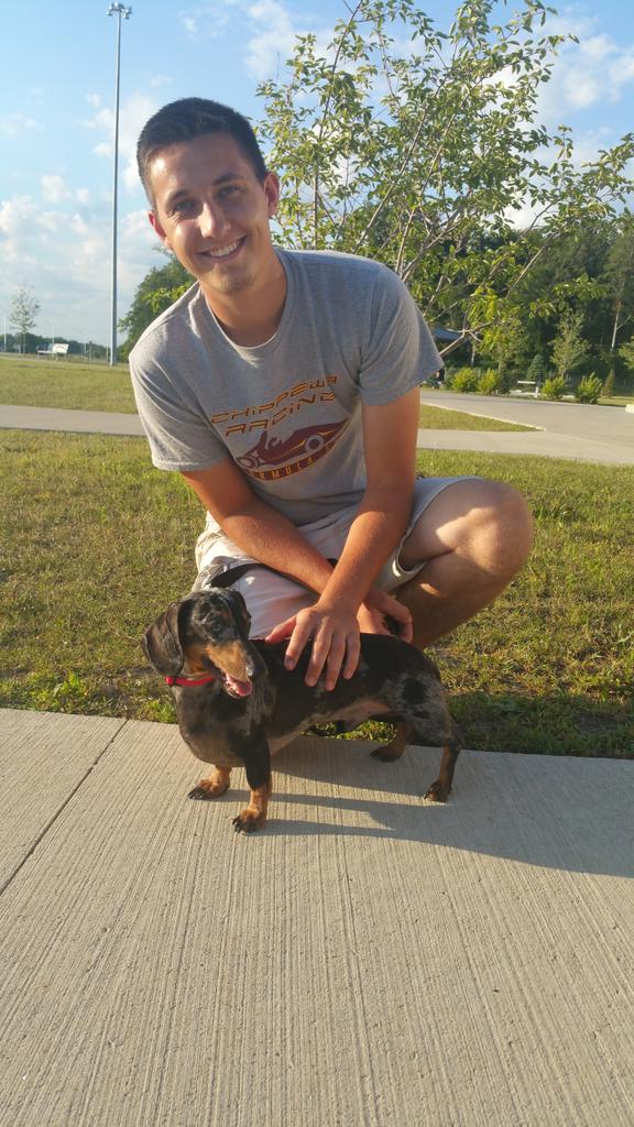 ballen42013's tweet photo. @hendr1ee i too now have a weiner dog!!!! http://t.co/7us6QWMA4q