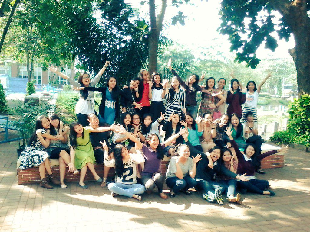 RirinDess's tweet photo. You make me cry, make me laugh, make me smile and make evetything together ♥♥
#1704-1705
#Dormitory
#MYC 
#Family http://t.co/MDunU0KGT9