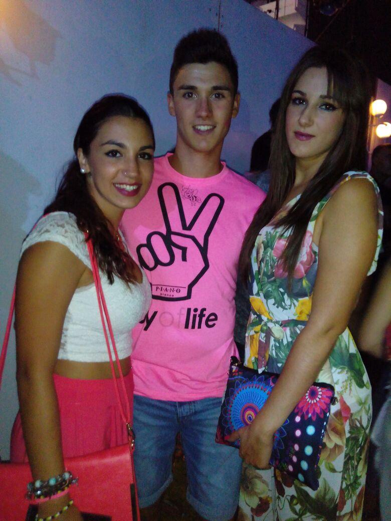 Ari_RP7's tweet photo. Increíble noche 🙈 #FiestasAlbolote15 http://t.co/Tvk10xNxi4