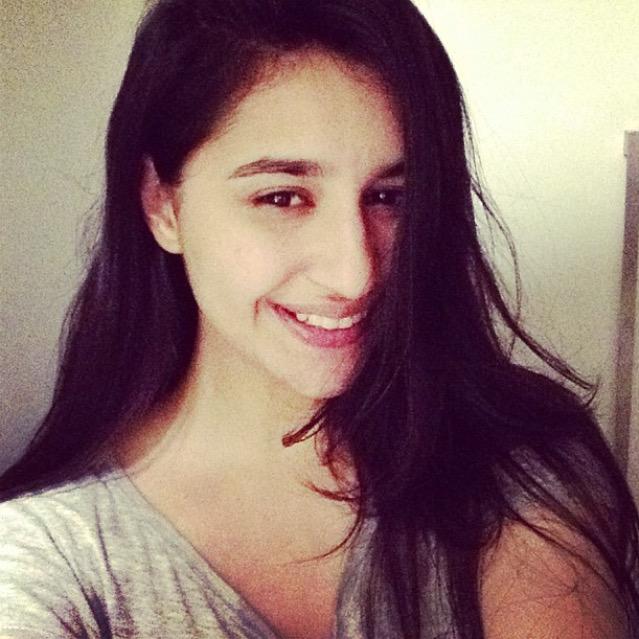 TeamWarriorHigh's tweet photo. New Solo Selfies as they wish u a HappyFriendshipDay!
@sanayapithawala #LakshLalwani #WarriorHigh http://t.co/nbo8Rv43uC