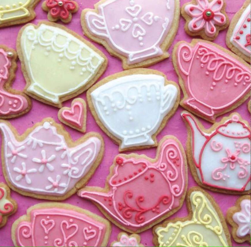 WhatPrettyThing's tweet image. Tea Party Cookies #PrettyThings