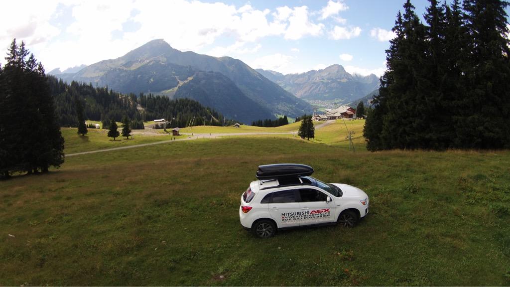zoegillings's tweet photo. #sunbathing #chatel #superchatel #portesdusoleil http://t.co/AxjzY02Y8Q