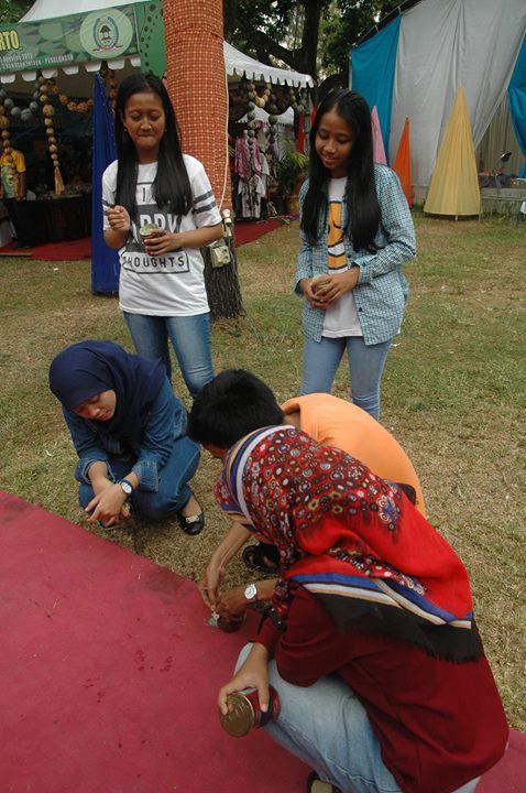 <a href="/official_KLJI/">KLJIndonesia</a> <a href="/kljjogja/">KLJ Jogja</a> peserta workshop coba motret pakai klj ...