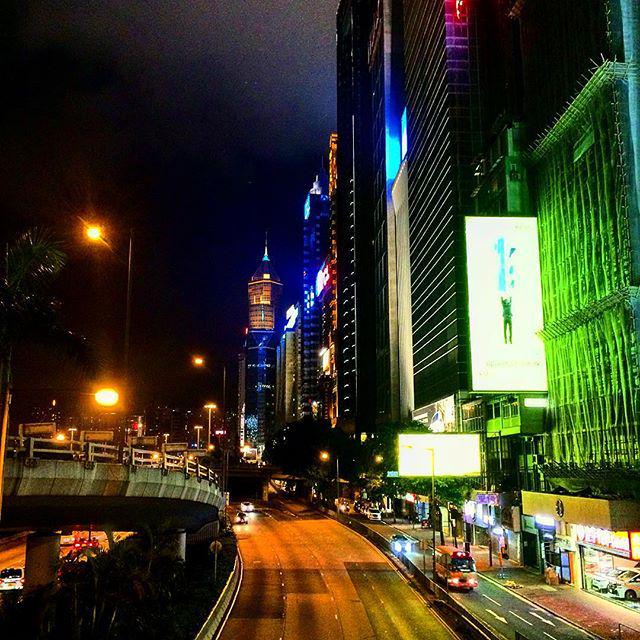 eswolfenden's tweet photo. More night life! http://t.co/GLUTIiBkdd http://t.co/kjZSPc368o